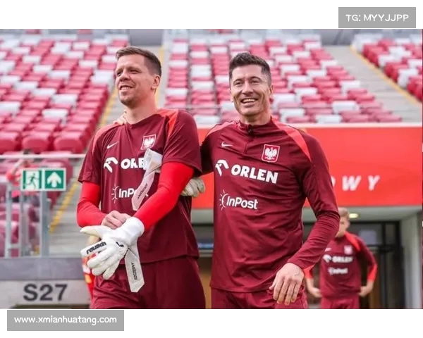 波兰主帅表示需与莱万面对面沟通 什琴斯尼不计划重返国家队 波兰主帅表示需与莱万面对面沟通 什琴斯尼不计划重返国家队